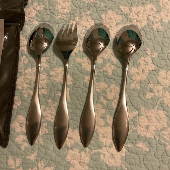 Serveware Set - Picture 9 of 12